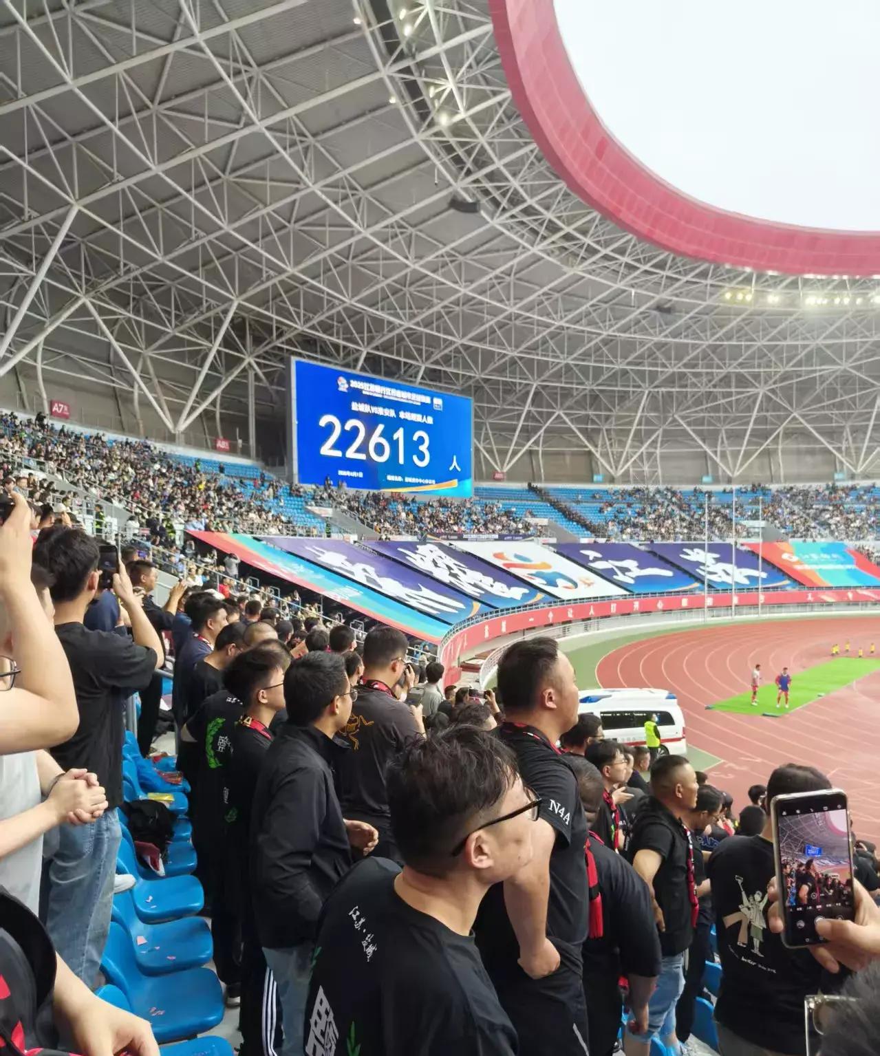 开云官网-精彩足球对决展现出色技艺，粉丝热情高涨的简单介绍