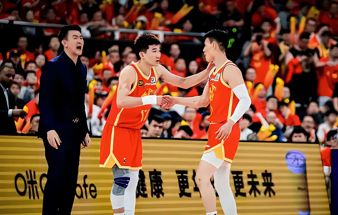 开云体育官网-浙江男篮多点开花，攻势犀利