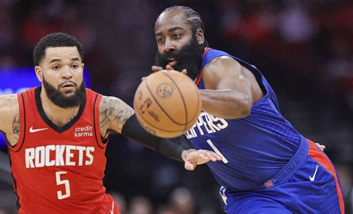 包含火箭逆转尼克斯，乔治统治全场的词条