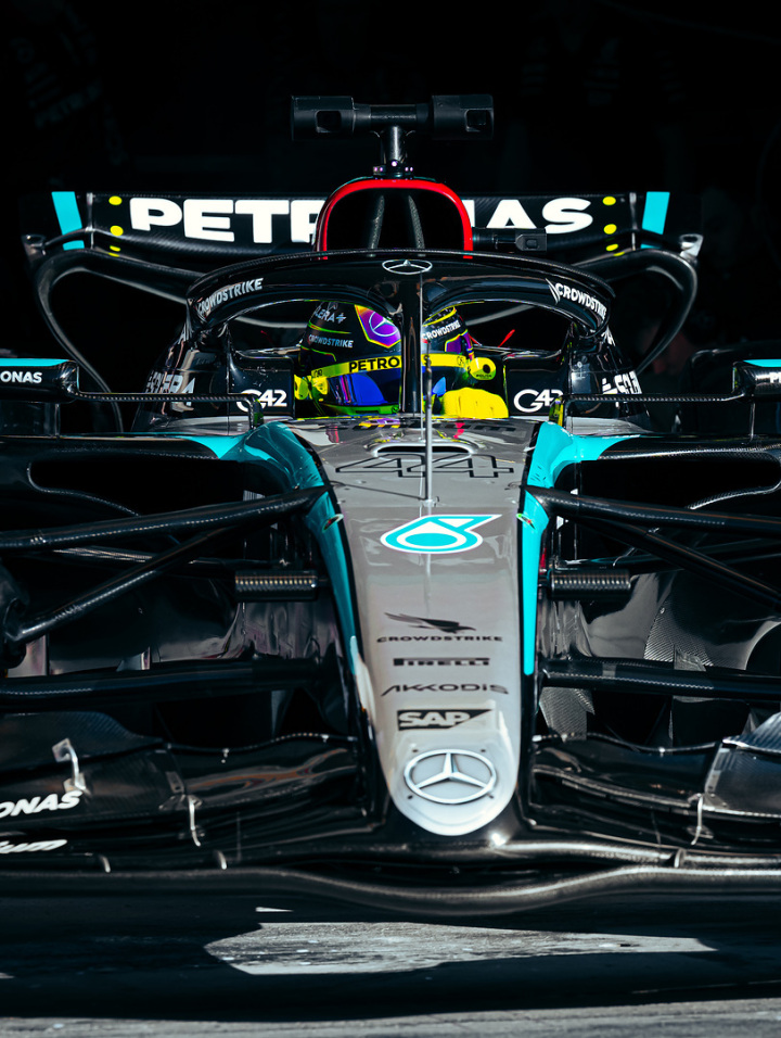 开云APP-关于威廉姆斯力克索伯车队，汉密尔顿高光表现的信息