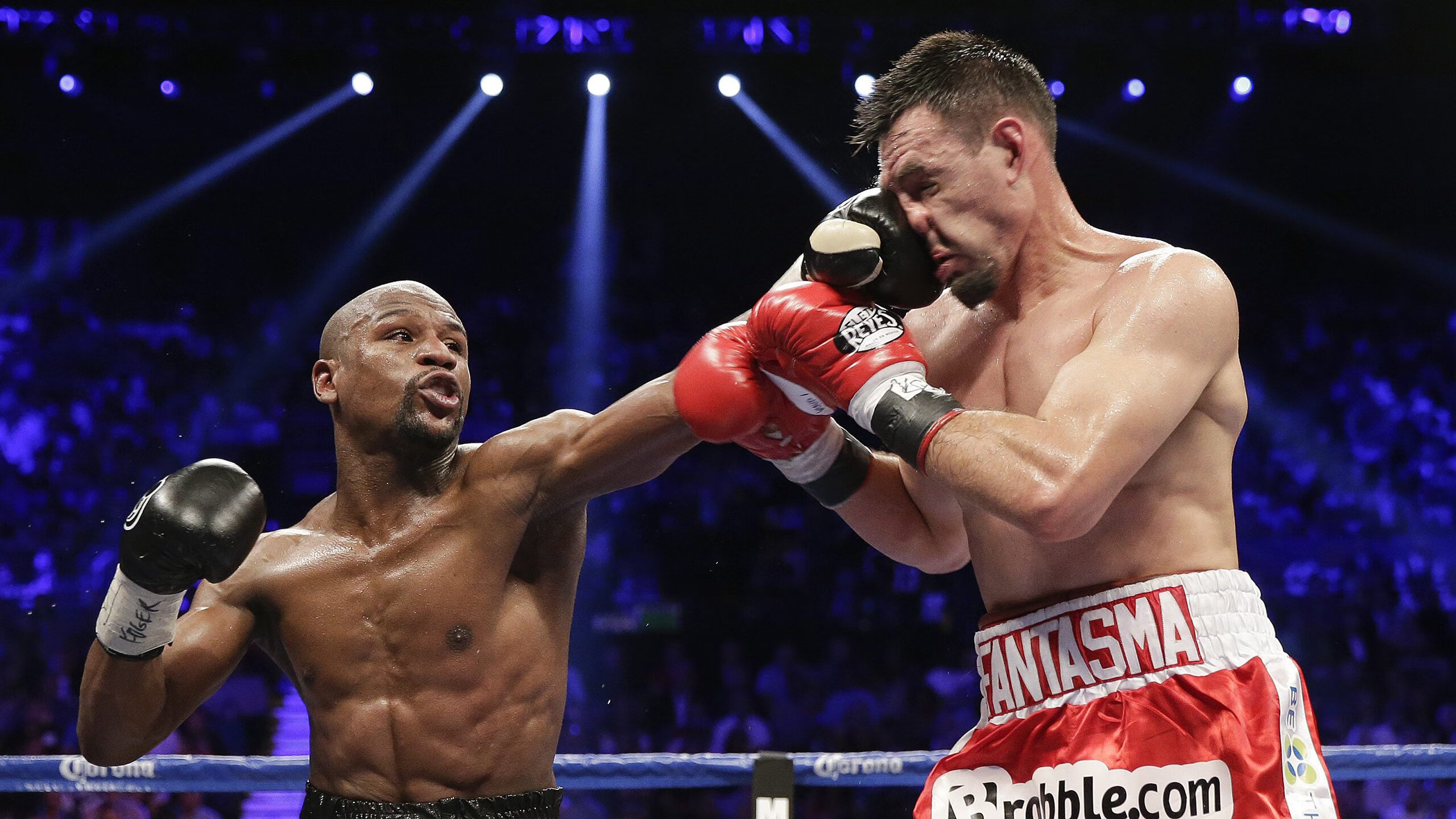 赛道与绿茵的奇妙共鸣，F1年度争冠之夜与京多安的高光启示