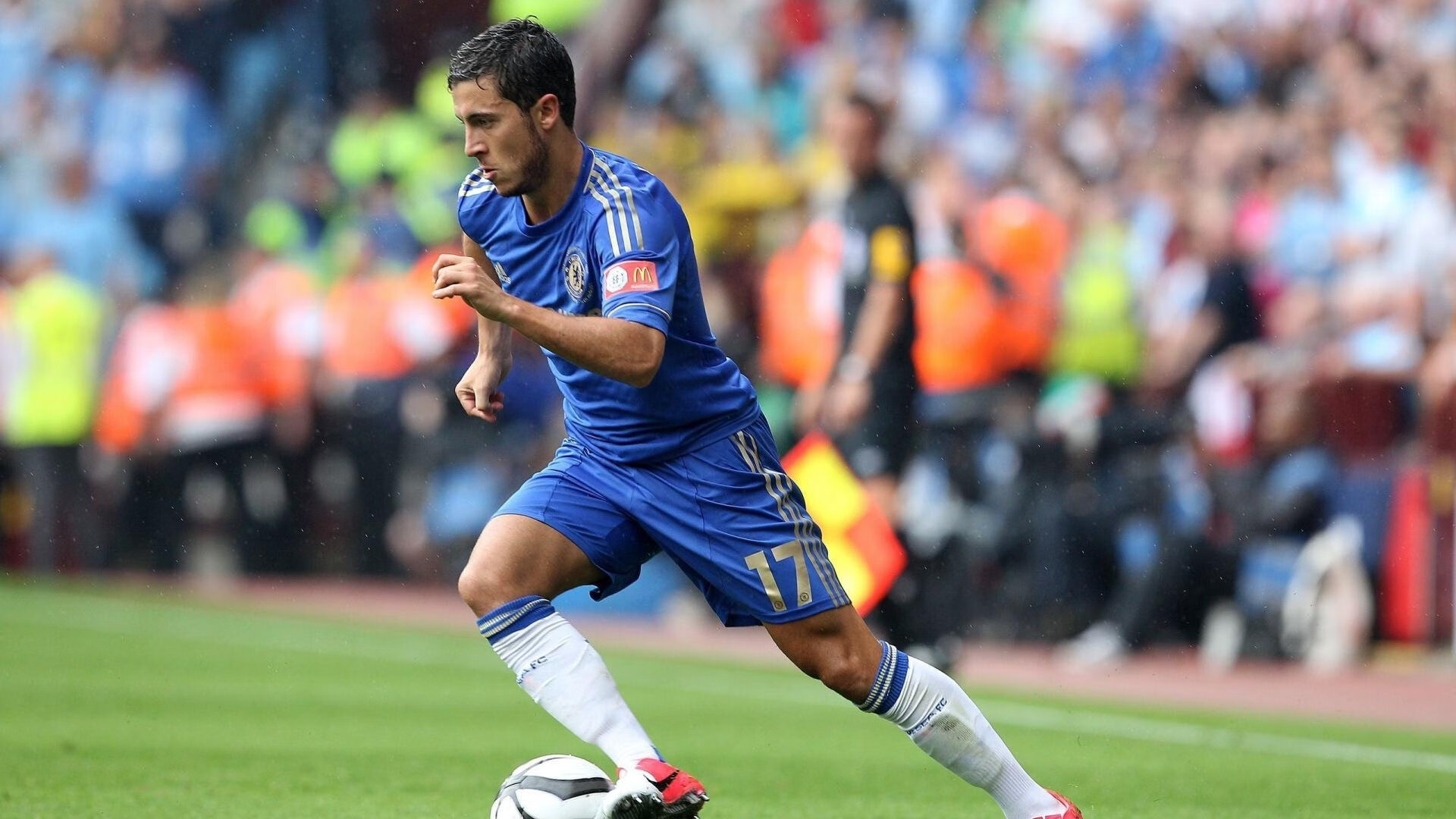 硬仗之王！皇家社会力克巴萨，巴斯托尼一锤定音改写西甲格局