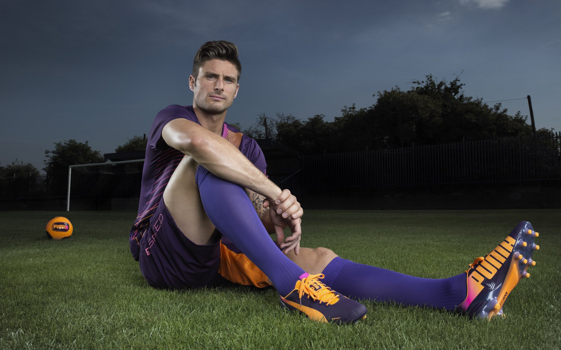 黄潜之矛刺穿蓝月，当穆勒的幽灵在伊蒂哈德游荡